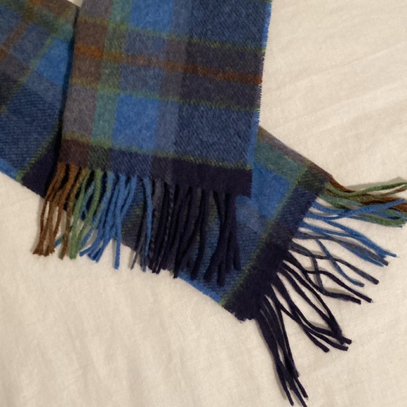 John Hanly lambwool plaid blues scarf Ireland - Picture 5 of 12